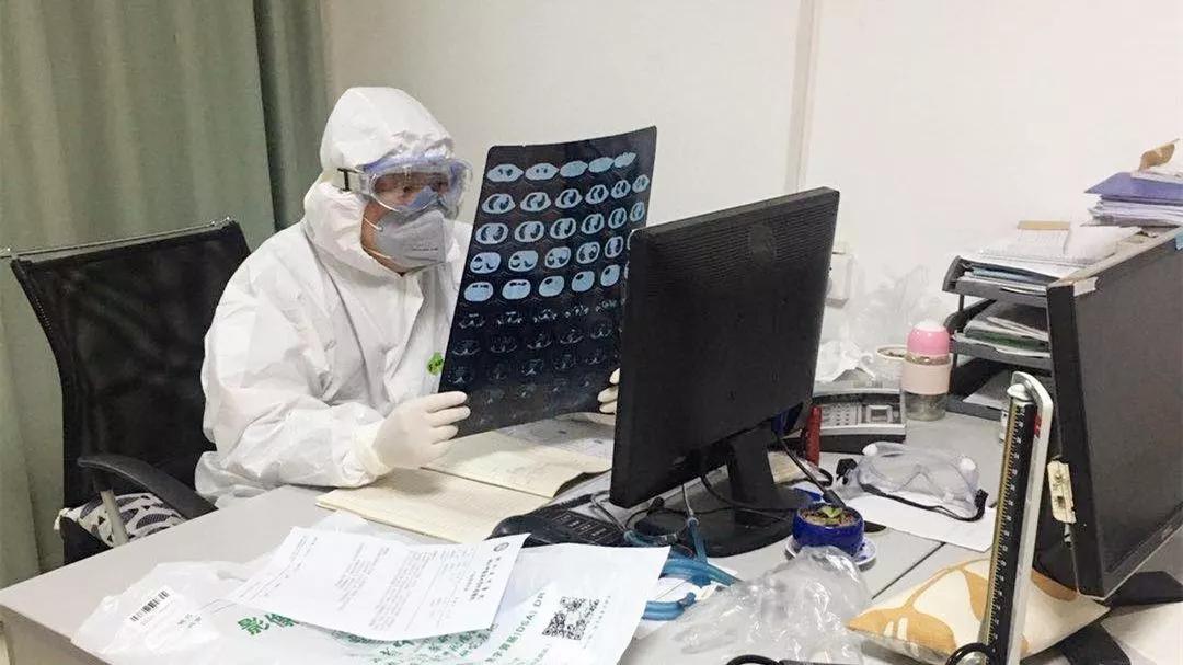 七一二所門診部負責人、后勤服務中心副主任李浩